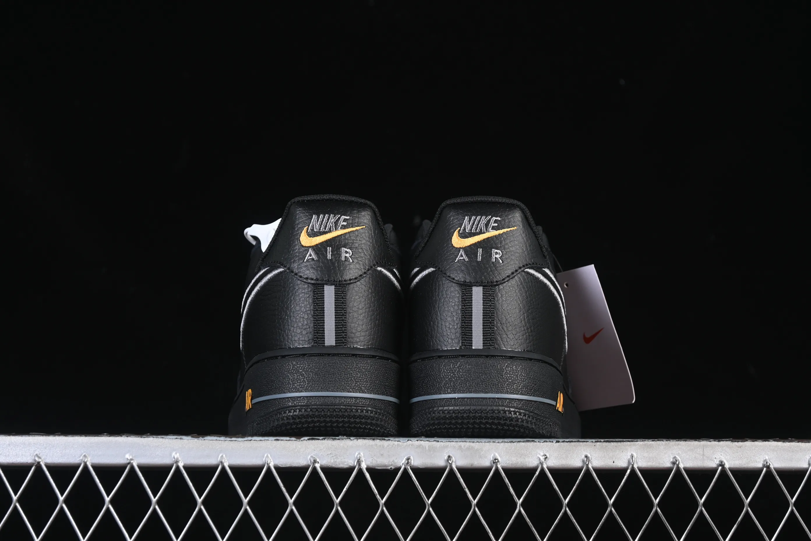 All categories Nk Air Force 1 Air Force series Nk Air Force 1 Low Air Force low-top Nike Air Force 1'07 Low Air Force 1 low-top casual sneakers IB7677-001